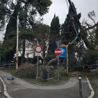 piazza XXIV Maggio lato INPS